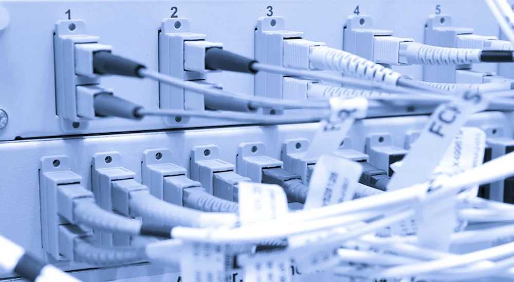 Fibre optics networking cables made to last longer with deuterium gas treatment during manufacturing